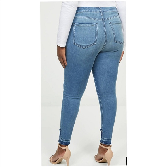 NWT Signature Fit Skinny Jean Block Hem! - Picture 3 of 6